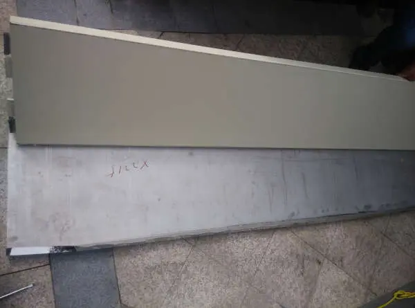 违规装饰电梯厅门